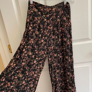 American Eagle Floral Pants